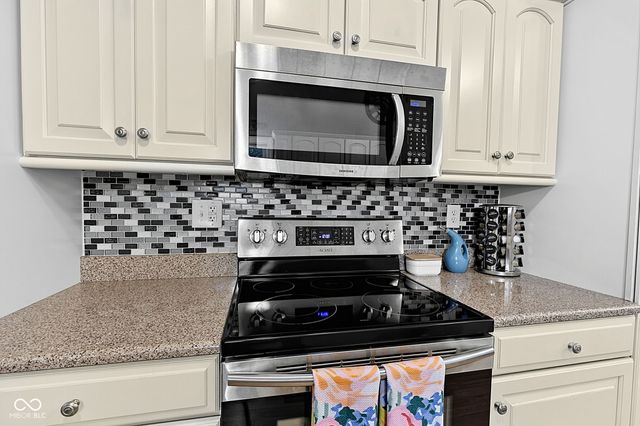 2435 Shorewood Drive, Lebanon, IN 46052