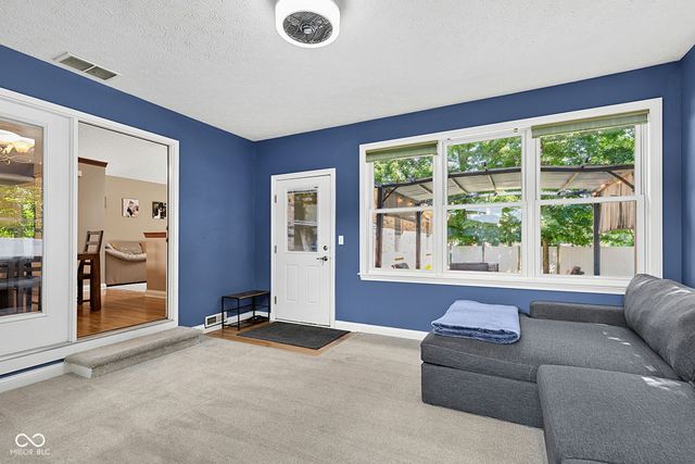 2435 Shorewood Drive, Lebanon, IN 46052