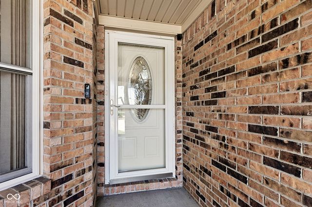 2435 Shorewood Drive, Lebanon, IN 46052