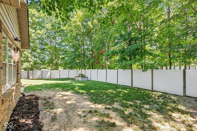 2435 Shorewood Drive, Lebanon, IN 46052
