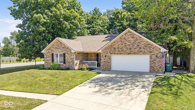 2435 Shorewood Drive, Lebanon, IN 46052
