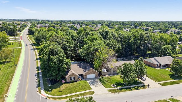 2435 Shorewood Drive, Lebanon, IN 46052