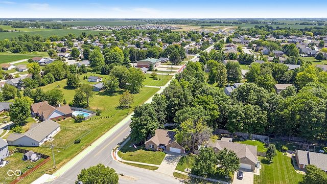 2435 Shorewood Drive, Lebanon, IN 46052