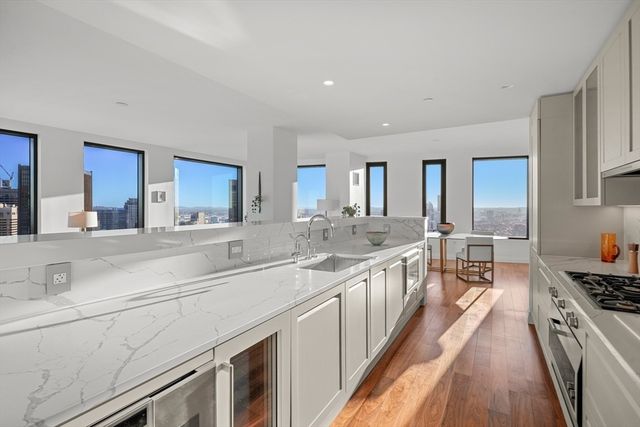 110 Sudbury Street 3702, Boston, MA 02114