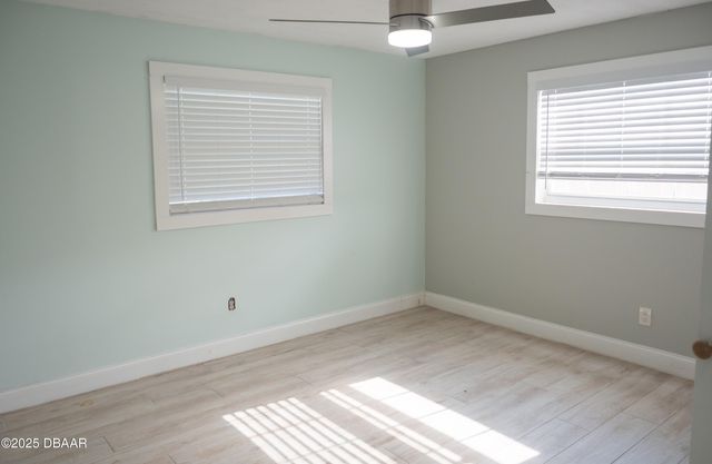 1735 S Palmetto Avenue, South Daytona, FL 32119