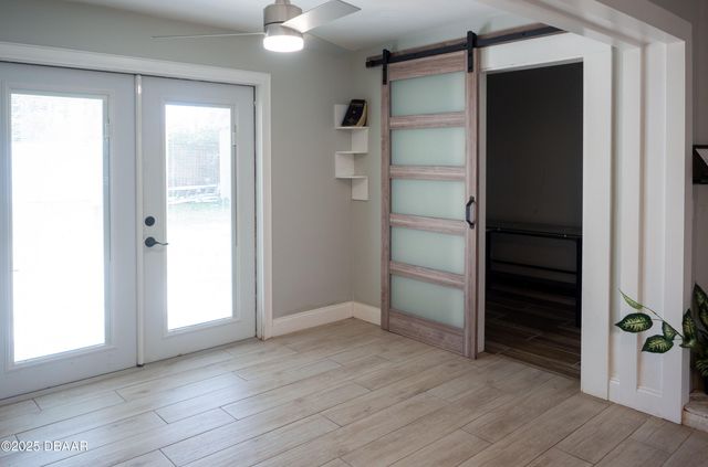 1735 S Palmetto Avenue, South Daytona, FL 32119