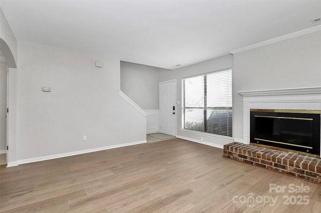 10918 Carmel Crossing Road, Charlotte, NC 28226