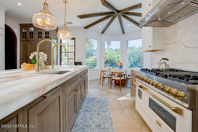 2584 SE RANCH ACRES Circle, Jupiter, FL 33407