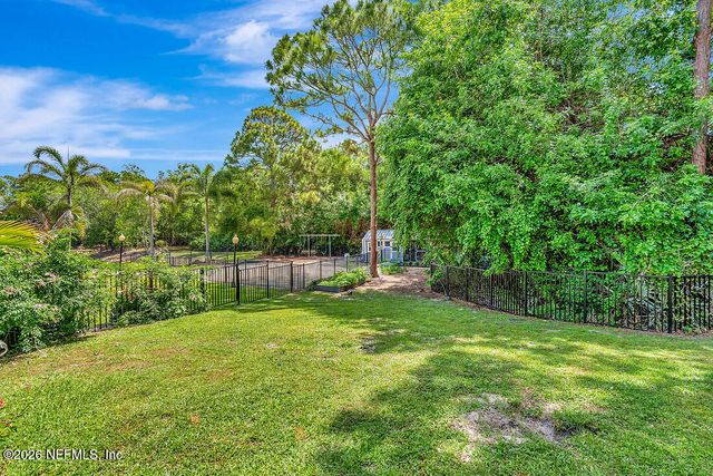 2584 SE RANCH ACRES Circle, Jupiter, FL 33407