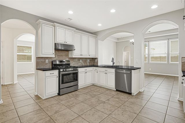 6102 Nicholas Ln, Katy, TX 77494