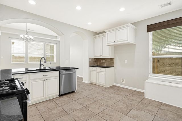 6102 Nicholas Ln, Katy, TX 77494