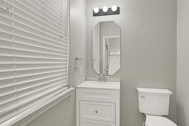 6102 Nicholas Ln, Katy, TX 77494