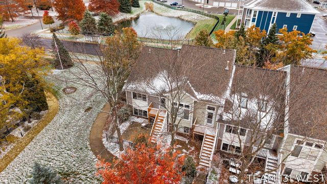 1391 Quarterline Cmns, Holland City, MI 49423