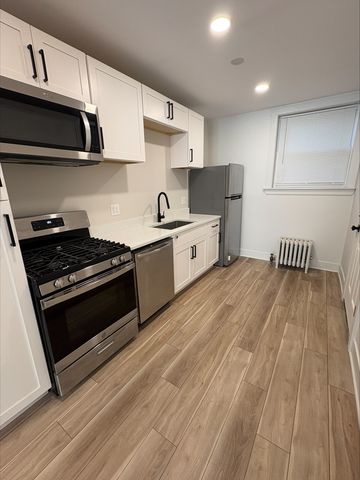 6254 N Whipple Street 1, Chicago, IL 60659