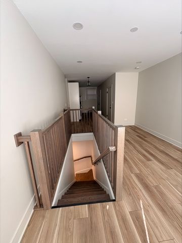 6254 N Whipple Street 1, Chicago, IL 60659