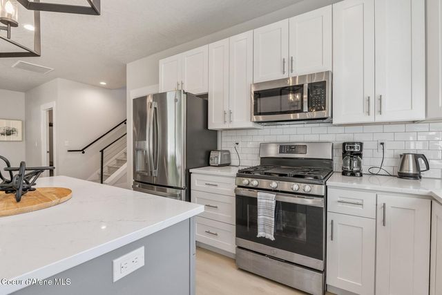 52 Peggy's Ct, Dover, ID 83825