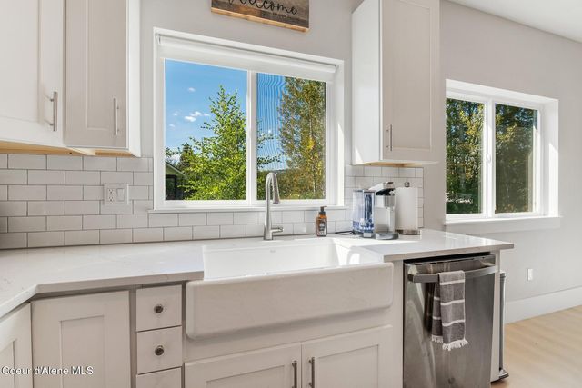 52 Peggy's Ct, Dover, ID 83825