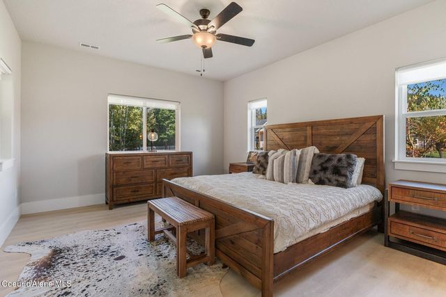 52 Peggy's Ct, Dover, ID 83825