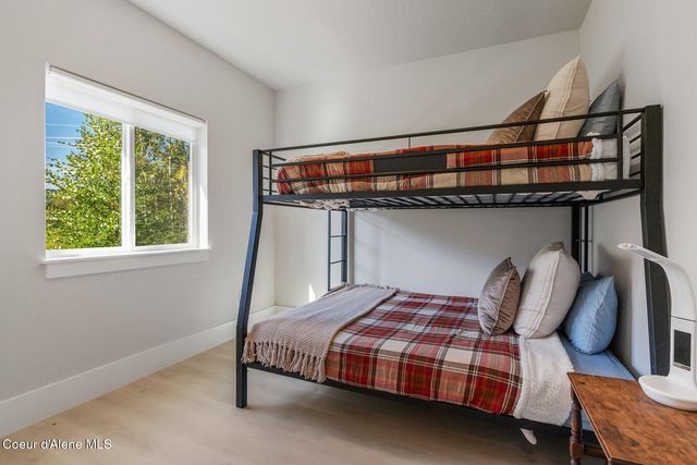 52 Peggy's Ct, Dover, ID 83825