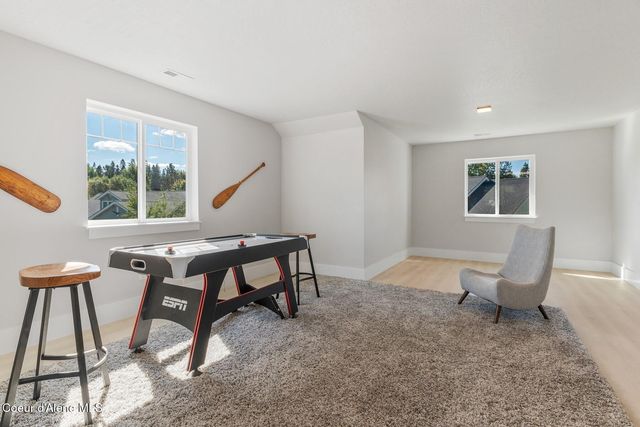 52 Peggy's Ct, Dover, ID 83825