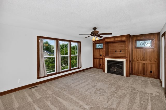 3023 SW 21st Court, Ankeny, IA 50023