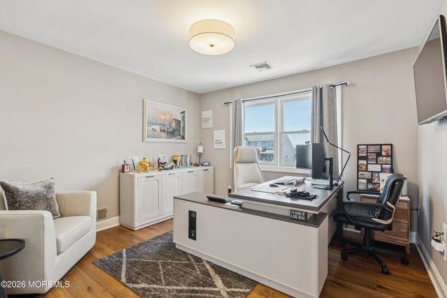 6 Lagoon Drive W, Toms River, NJ 08753