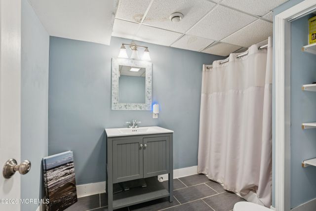 6 Lagoon Drive W, Toms River, NJ 08753