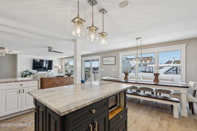 6 Lagoon Drive W, Toms River, NJ 08753