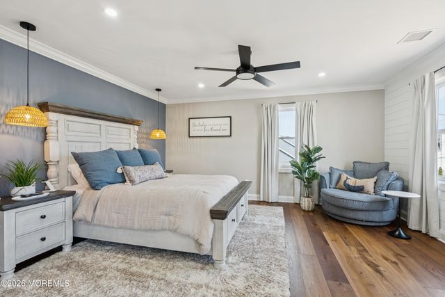 6 Lagoon Drive W, Toms River, NJ 08753