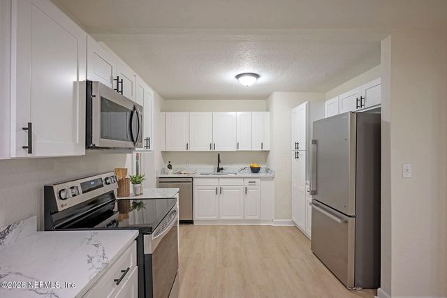 3421 INWOOD Circle, Jacksonville, FL 32207