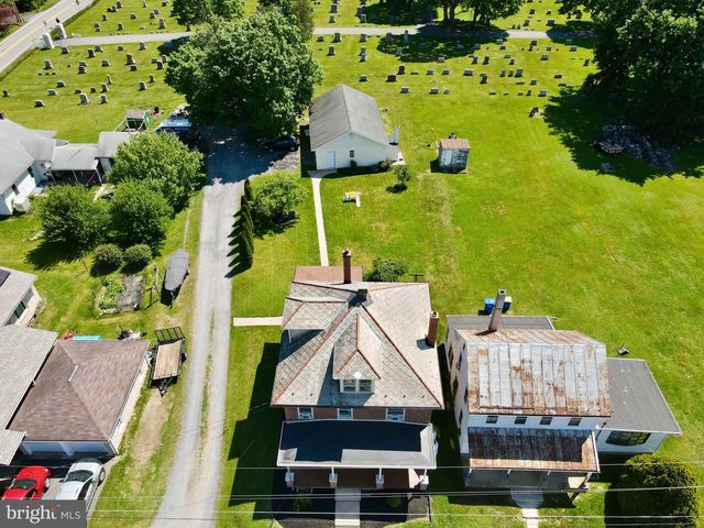 3 HOMEWOOD ST, Dillsburg, PA 17019