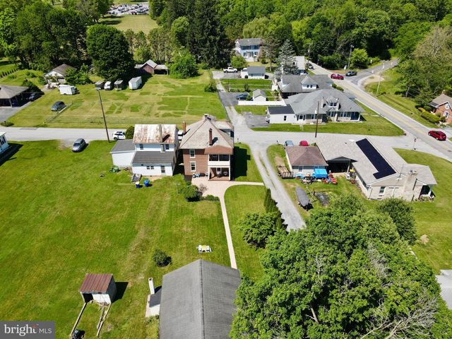 3 HOMEWOOD ST, Dillsburg, PA 17019