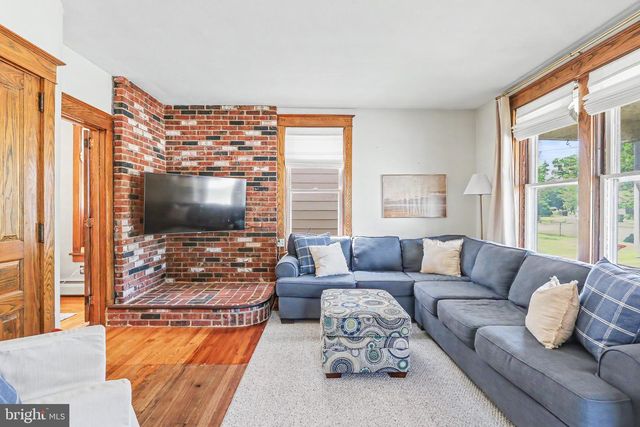 3 HOMEWOOD ST, Dillsburg, PA 17019
