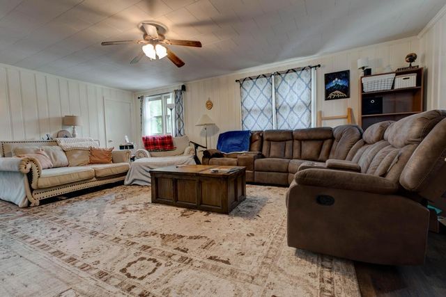 1627 Cypress Street, Paris, KY 40361