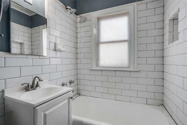 1401 Hurley Avenue, Fort Worth, TX 76104