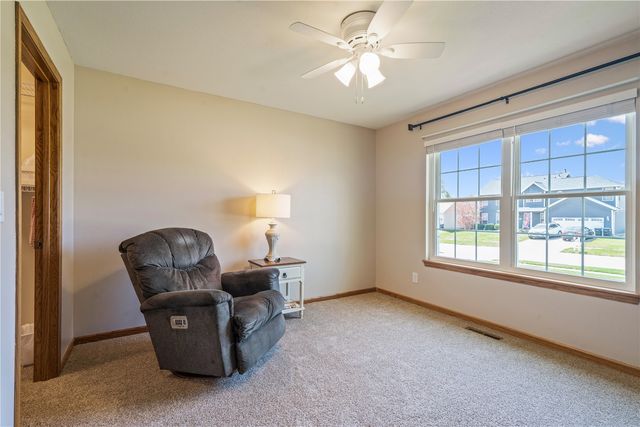 1955 Charleston Drive, Marion, IA 52302