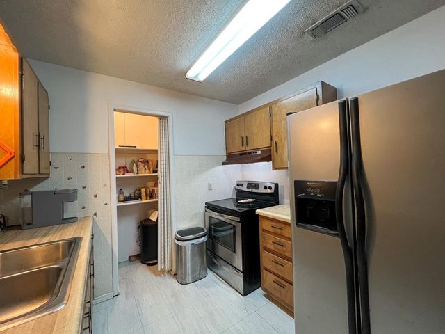 510 E Ave A, Alpine, TX 79830