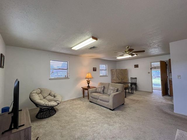 510 E Ave A, Alpine, TX 79830