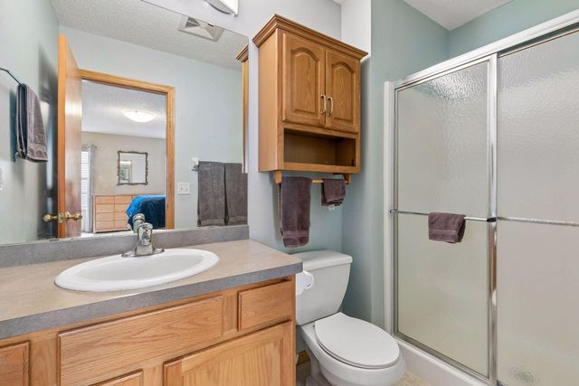 909 Basenji Curve, Shakopee, MN 55379