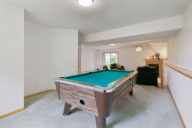 909 Basenji Curve, Shakopee, MN 55379