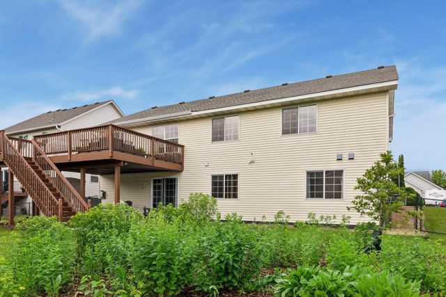 909 Basenji Curve, Shakopee, MN 55379