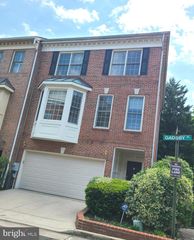 2511 GADSBY PL, Alexandria, VA 22311