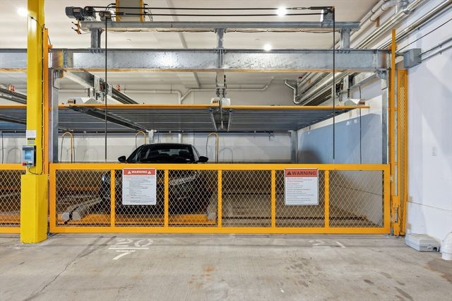 340 W 2nd St 5A, Boston, MA 02127