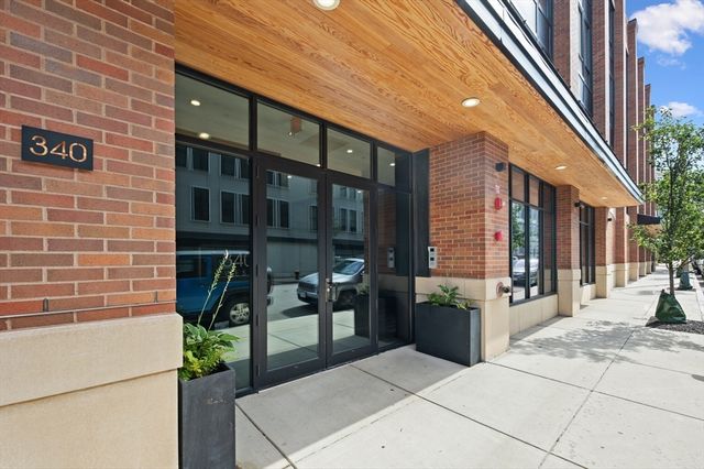 340 W 2nd St 5A, Boston, MA 02127