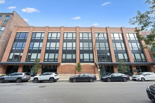 340 W 2nd St 5A, Boston, MA 02127