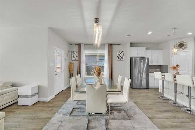 1120 Gillespie Drive, Fort Worth, TX 76247