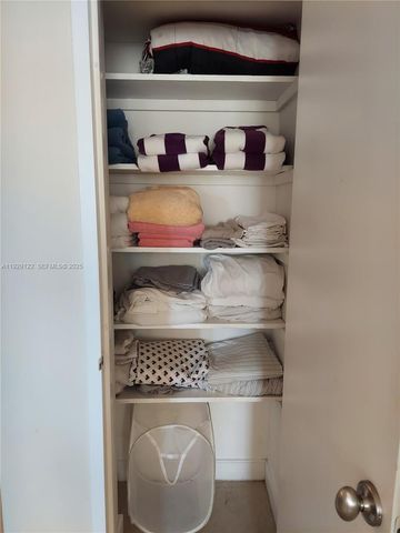 301 Golden Isles Dr 506, Hallandale Beach, FL 33009