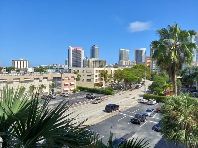 301 Golden Isles Dr 506, Hallandale Beach, FL 33009