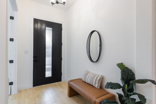 109 Strawberry LN, Georgetown, TX 78628