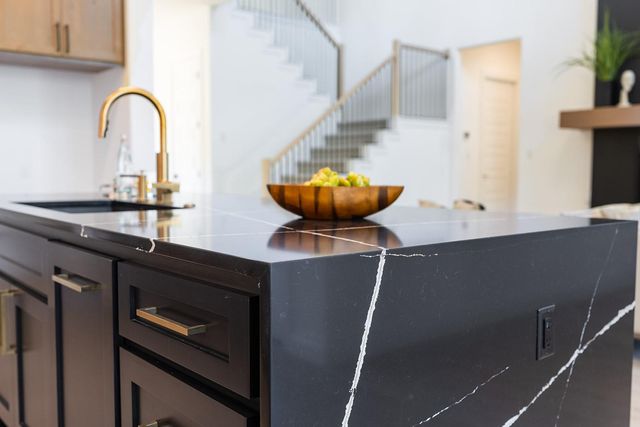 109 Strawberry LN, Georgetown, TX 78628